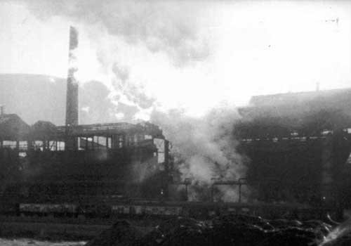 Discharge from the ovens of number 2 battery taken from the control cabin