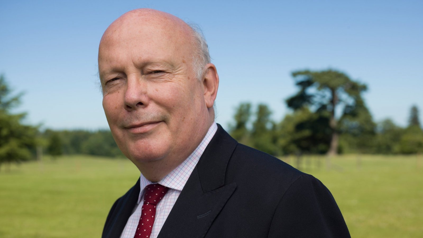 Letter to editor from RNIB’s Vice President, Julian Fellowes, about our ‘Sponsor a Talking Book’ campaign.
