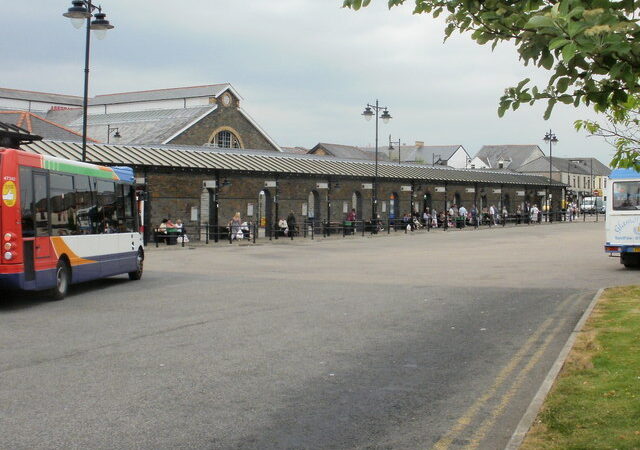 Aberdare_Bus_Station_-_geograph