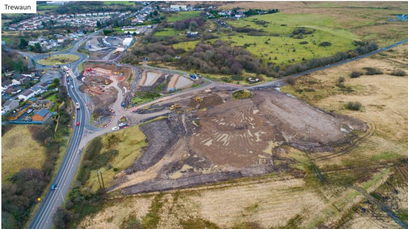 Construction work on the A465 at section 5 and 6: Hirwaun junction