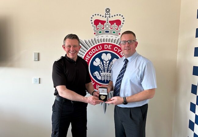 Local officer awarded Points of Light Award for heroic defibrillator fundraising