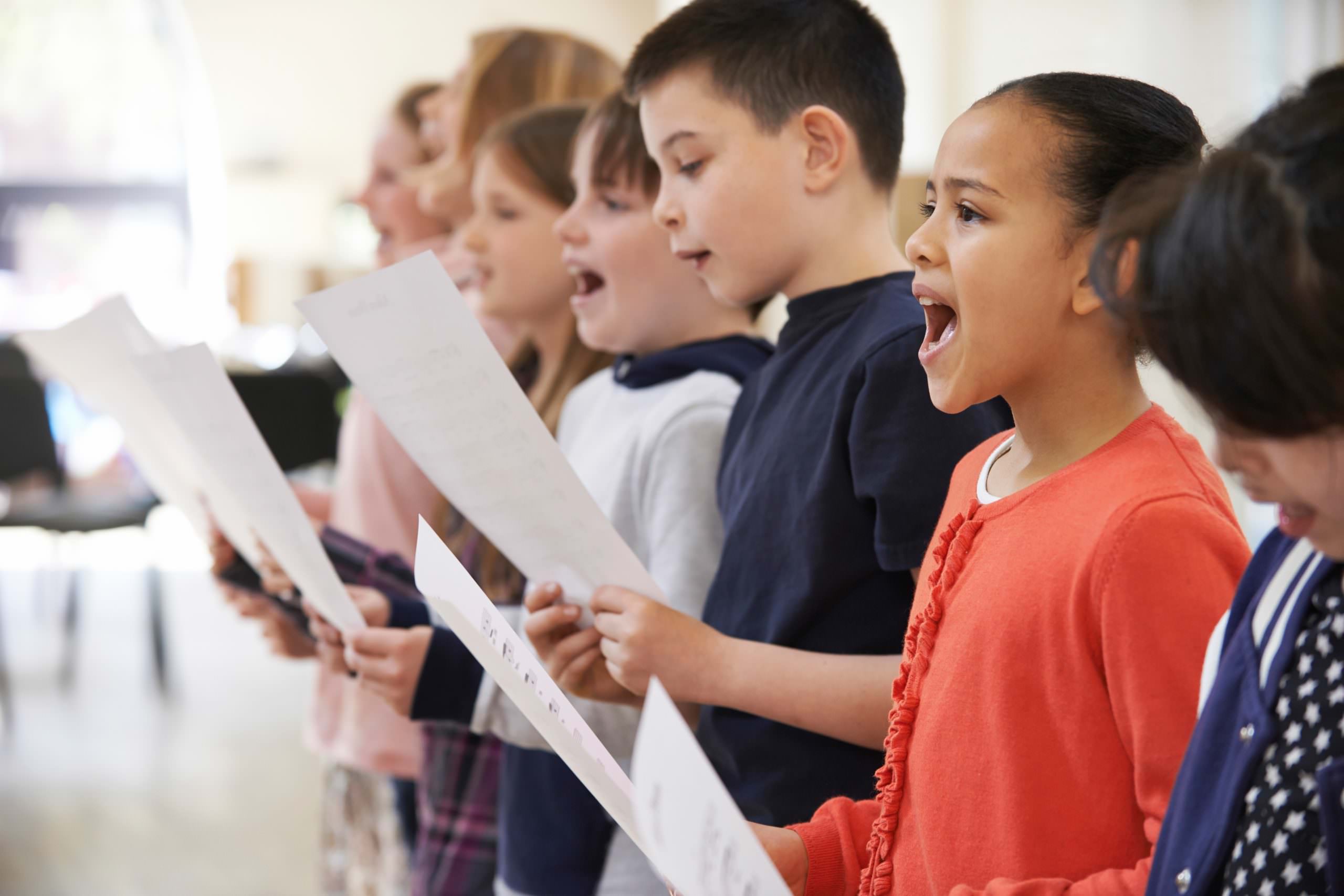 Unleash Your Inner Star! Join the Glee Club Singing Sessions – FREE Event for Teens at Cynon Valley Museum!